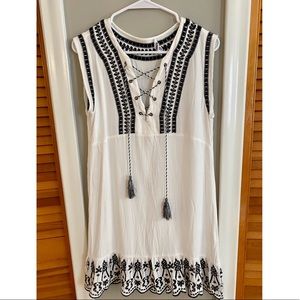 BB Dakota Embroidered Dress